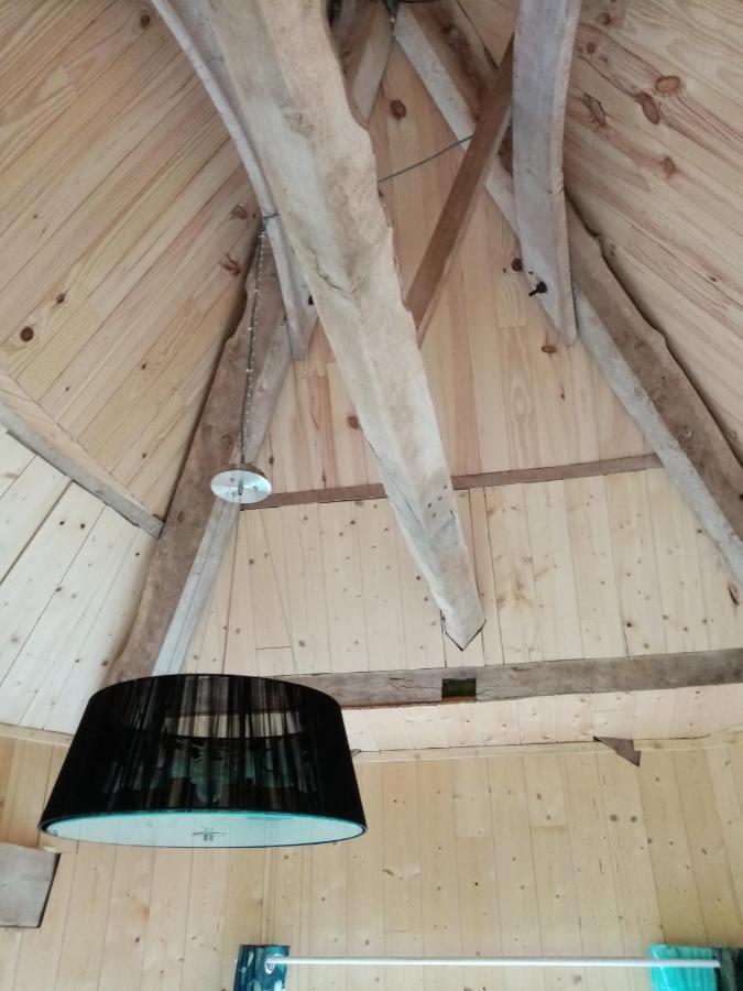La Tour De Ver Gite Atypique Possibilite Table D'Hotes Sur Reservation Esterno foto